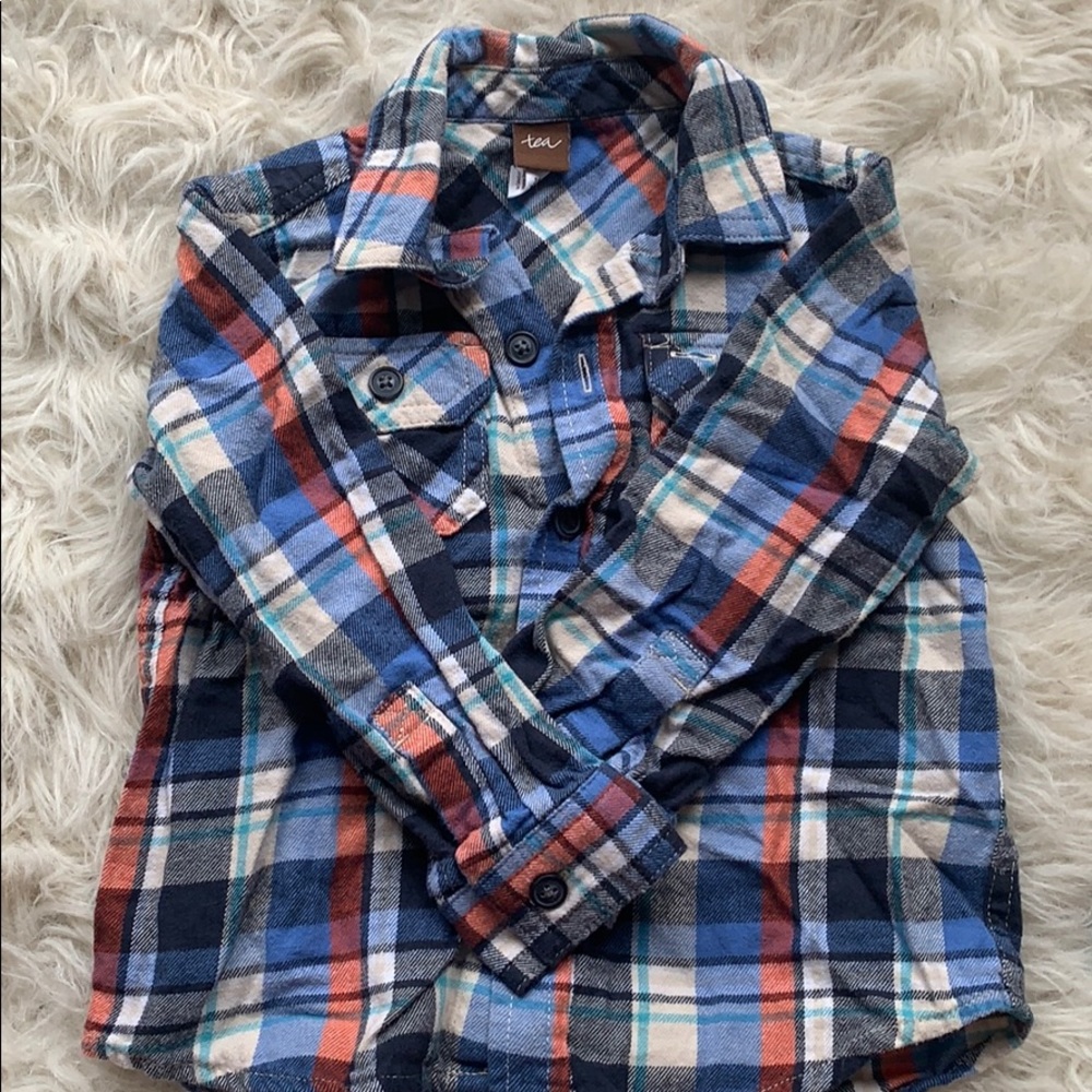 Tea brand flannel button down